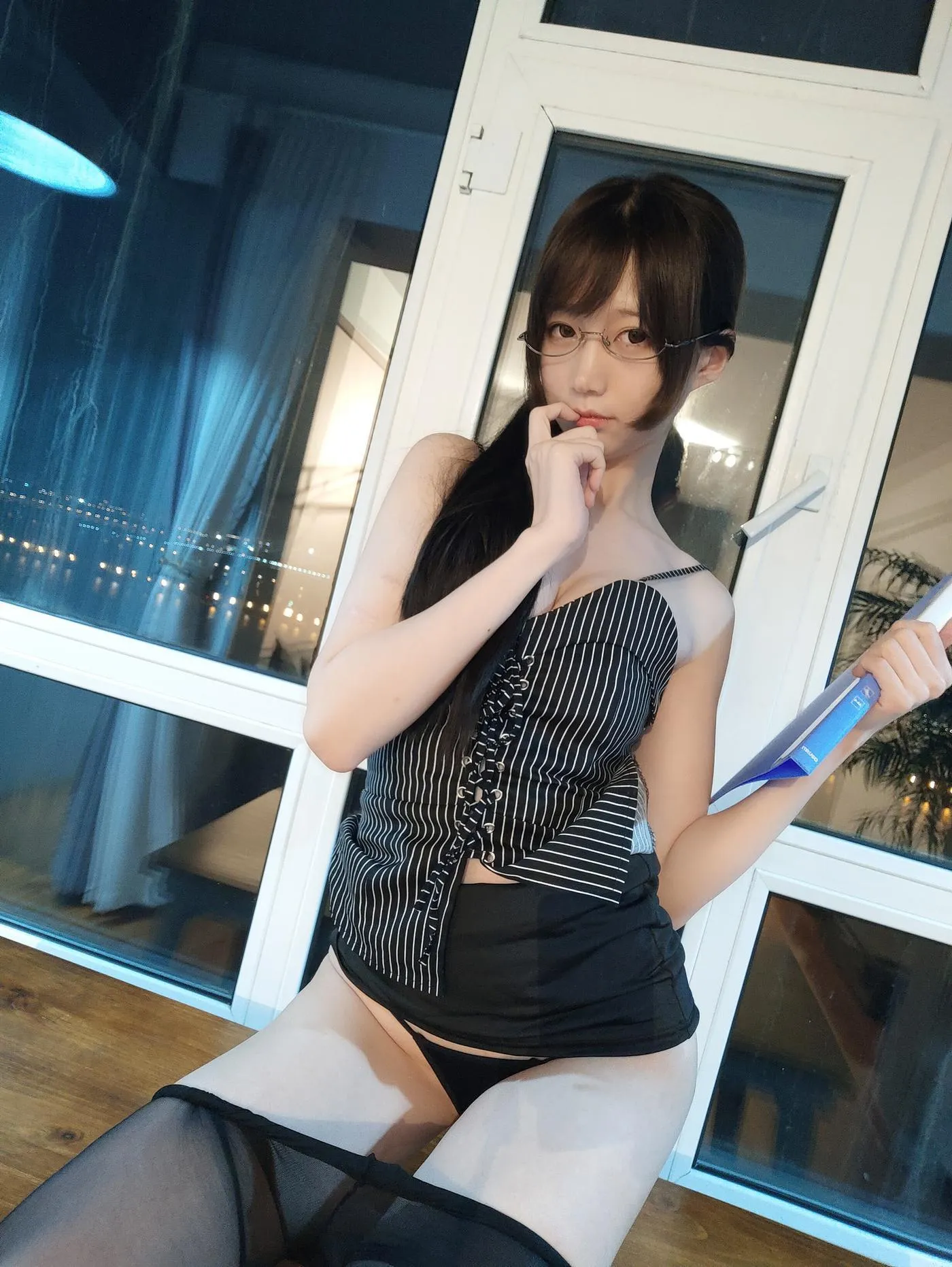 NAGISA魔物喵 – NO.26 自摄系列01专属秘书 [60P]插图
